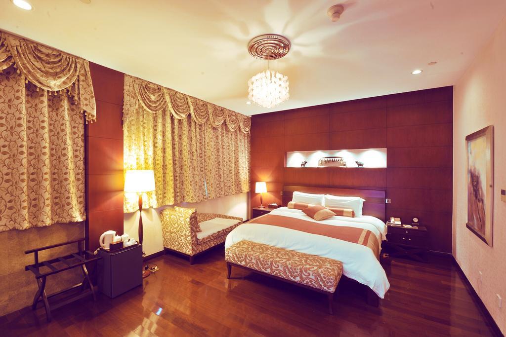 Runyang Huanlong Hotel Zhenjiang (Jiangsu) Exterior foto